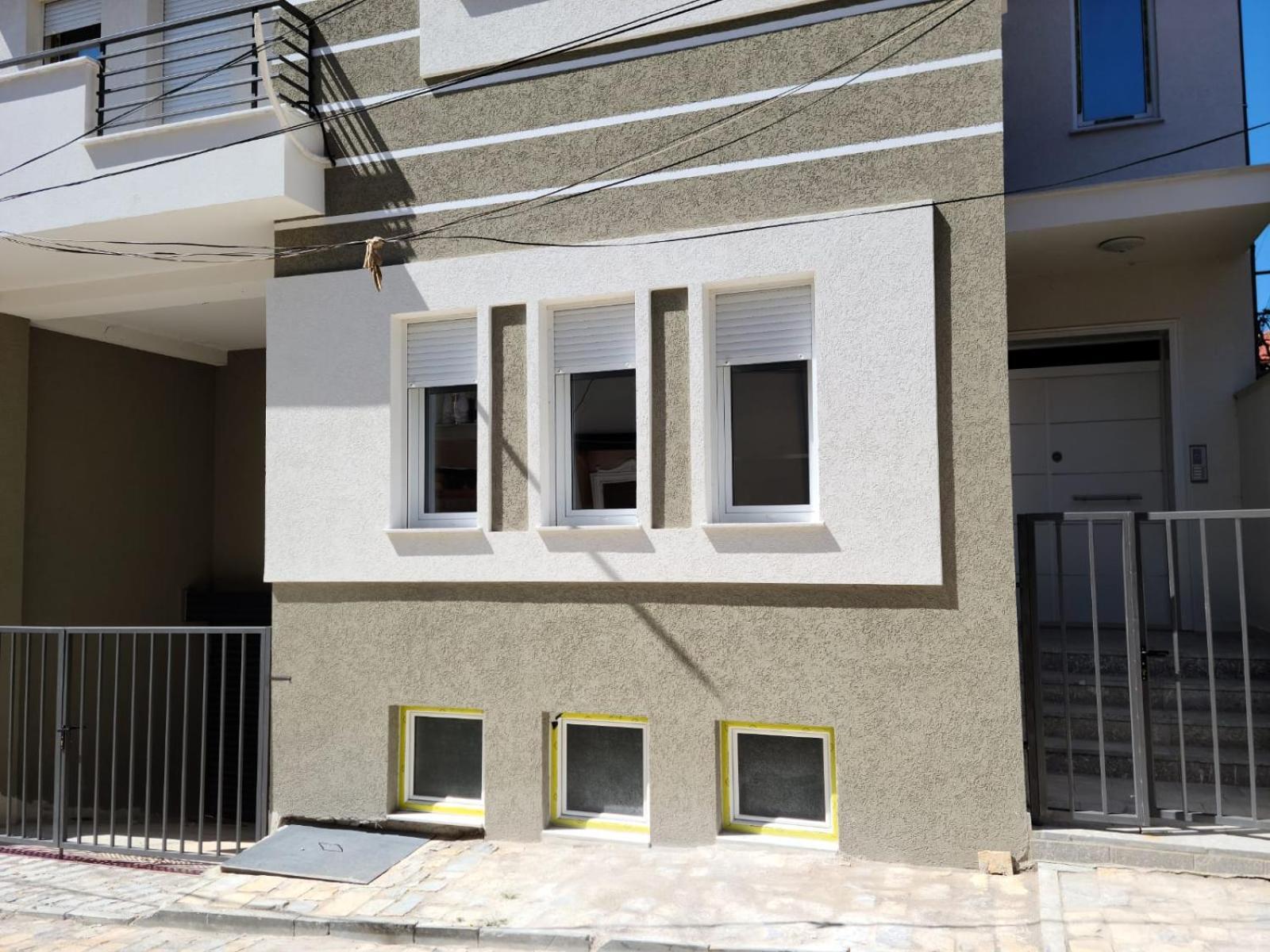 Travelers' Korca Home Εξωτερικό φωτογραφία