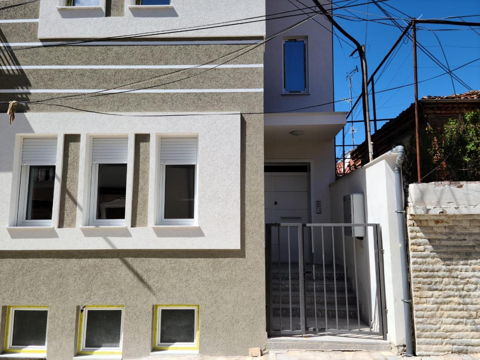 Travelers' Korca Home Εξωτερικό φωτογραφία